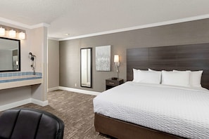 Escritorio y espacio para trabajar con laptop