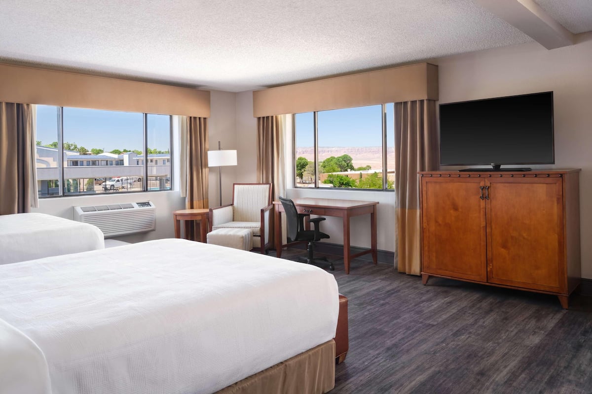 In-room safe, desk, laptop workspace, blackout drapes