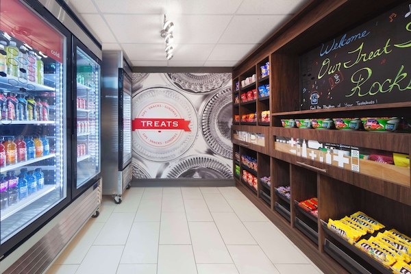 Snack bar