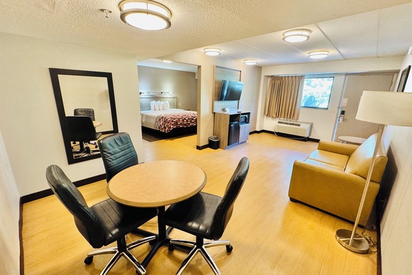 Suite, 1 King Bed with Sofa bed (Smoke Free) | Desk, laptop workspace, blackout drapes, cribs (free)