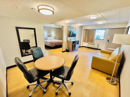 Red Roof Inn Milford - New Haven