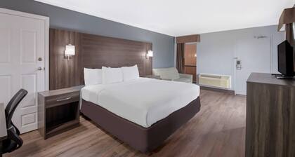 Econo Lodge Austin North near The Domain