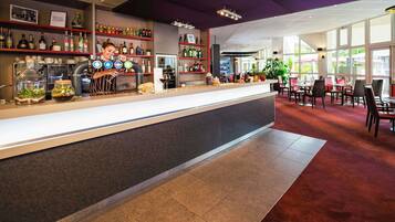 Bar (en la propiedad)