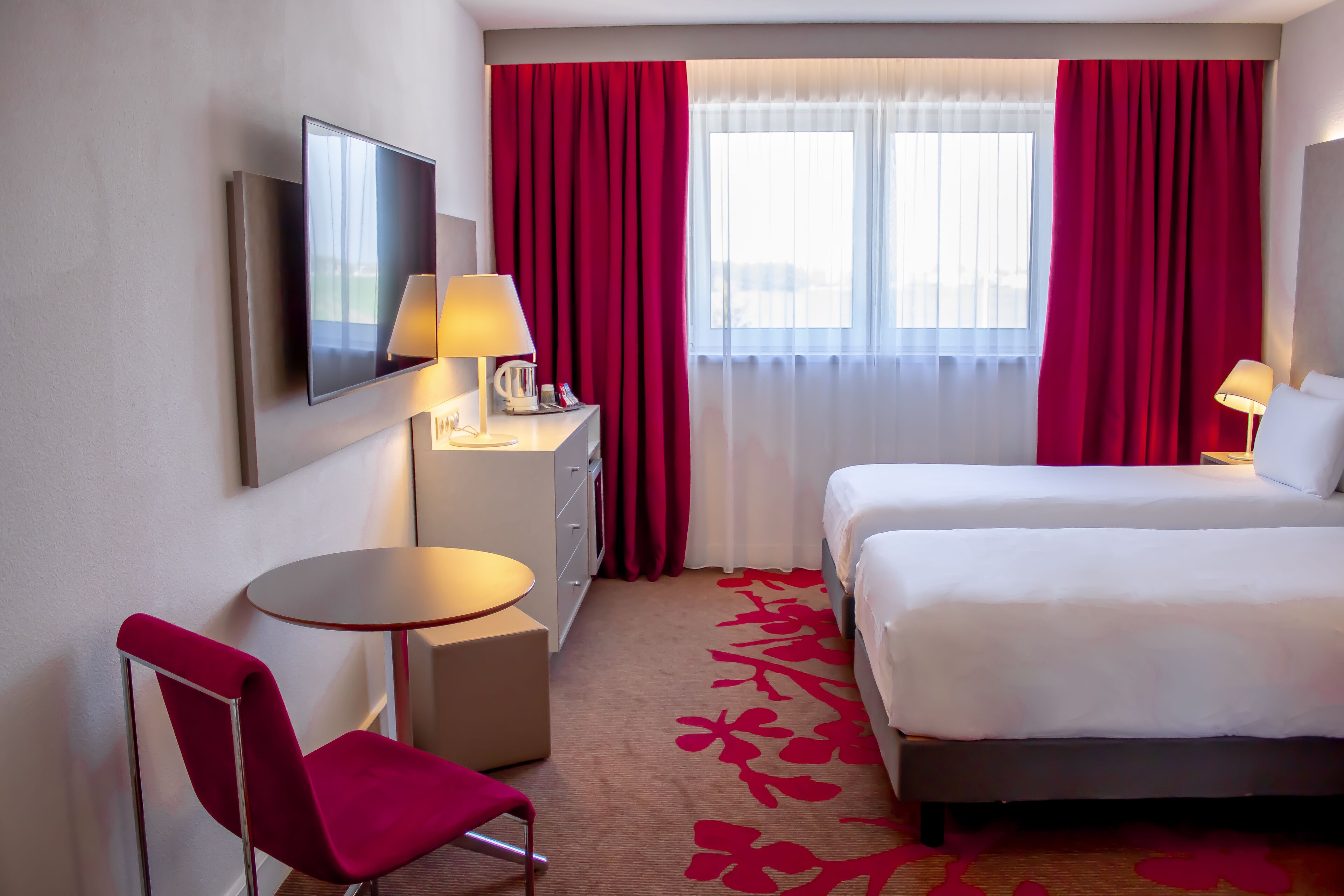classic twin room | premium bedding, pillow-top beds, minibar, in-room safe