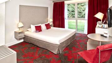 Habitación estándar, 1 cama doble | Ropa de cama de alta calidad y colchones con acolchado adicional