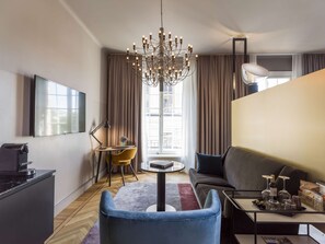 1 habitación, ropa de cama hipoalergénica y minibar 