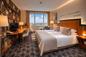 Minibar, in-room safe, blackout drapes, soundproofing - Don Giovanni Hotel Prague - Great Hotels of the World (Prague)