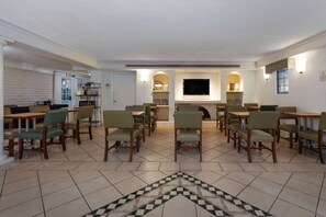 Colazione continentale inclusa, servita tutte le mattine