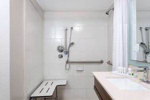 Zimmer, 1 King-Bett, barrierefrei, Nichtraucher (Mobility/Hearing Impaired Accessible) | Barrierefreies Bad