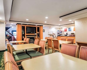 Breakfast area - Quality Inn Ashland (Ashland)