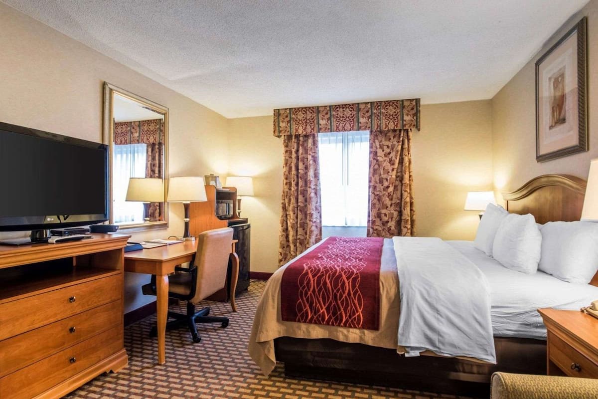 desk, iron/ironing board, free wifi, bed sheets