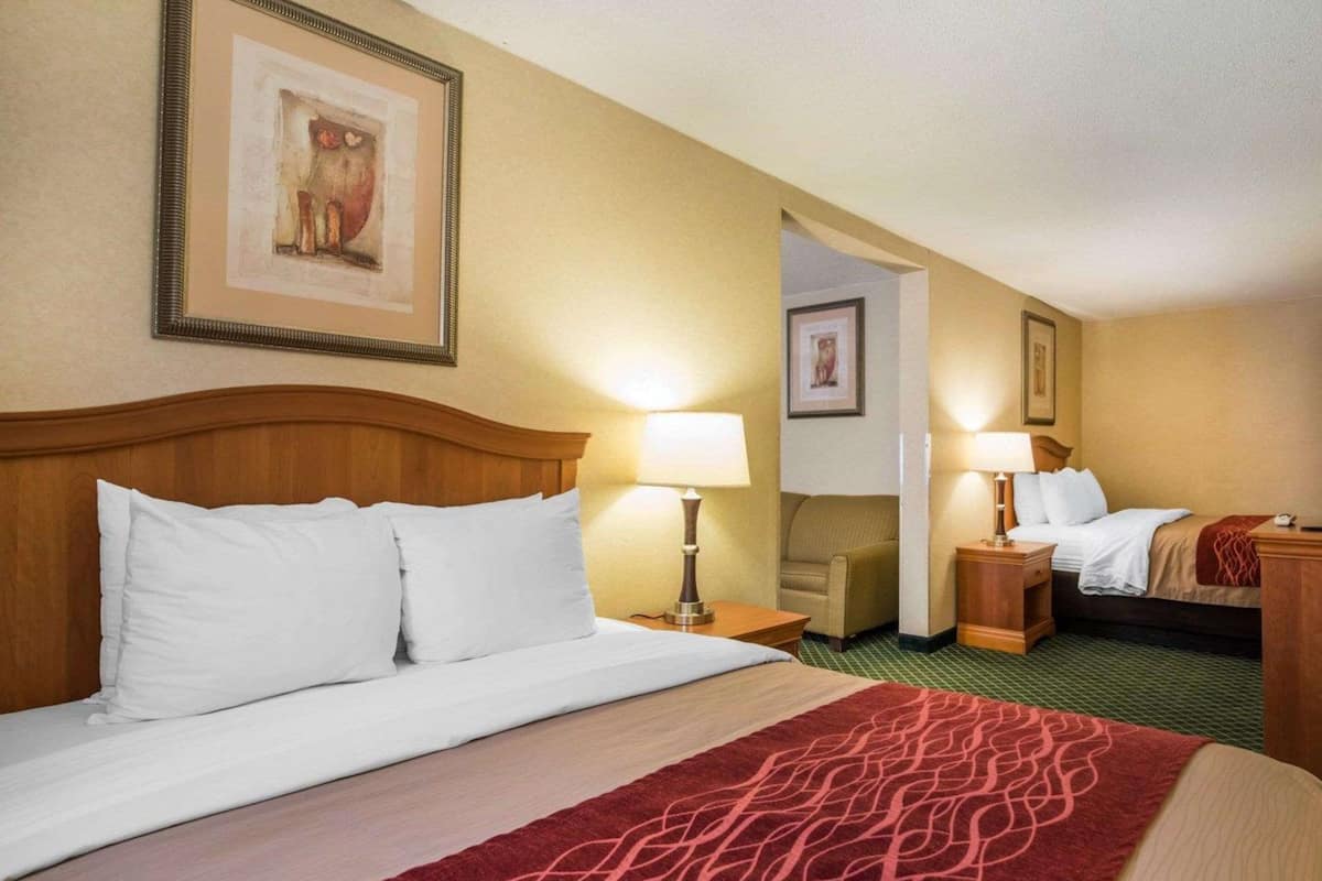 desk, iron/ironing board, free wifi, bed sheets