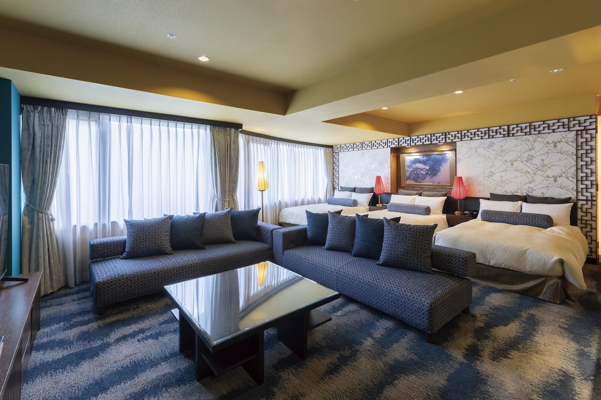 Dynasty Suite Non-smoking | Premium bedding, down comforters, in-room safe, desk