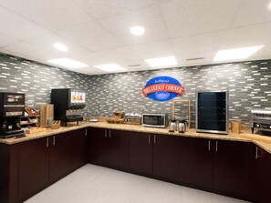 包每日自助早餐