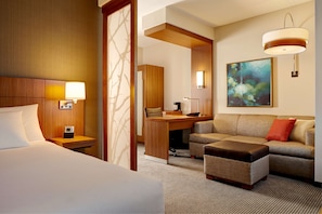 Deluxe Room, 1 King Bed with Sofa bed (Speciality) | In-room safe, desk, laptop workspace, blackout drapes