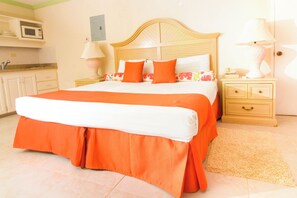 Suite estudio Deluxe | Caja fuerte, decoración individual, mobiliario individual y escritorio