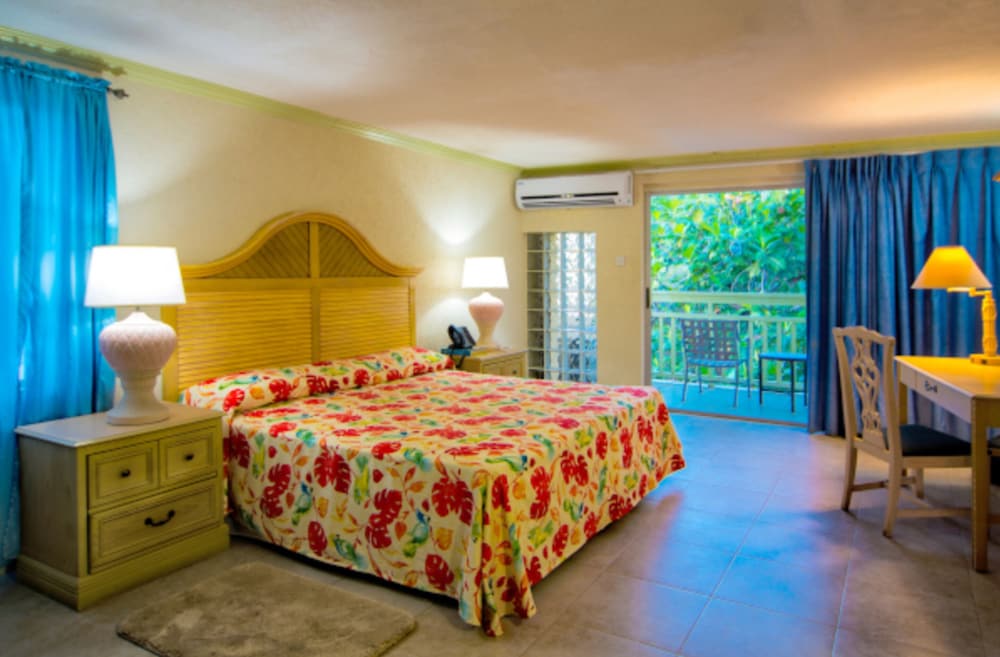 Golden Sands Hotel by null
