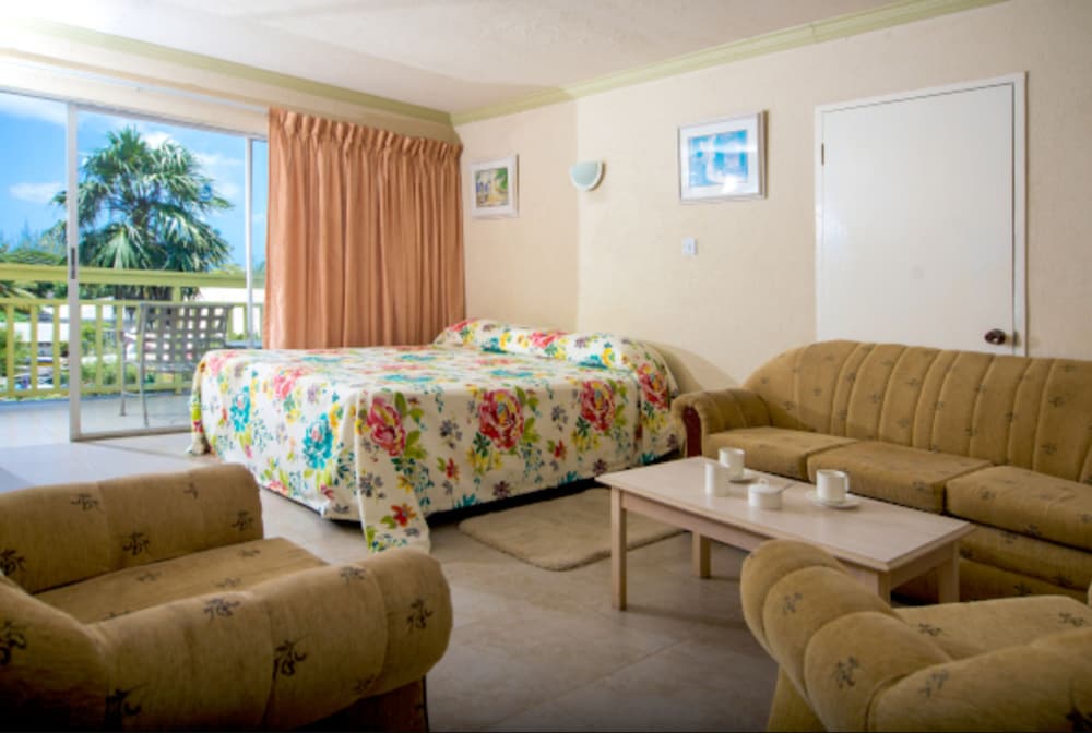 Golden Sands Hotel by null