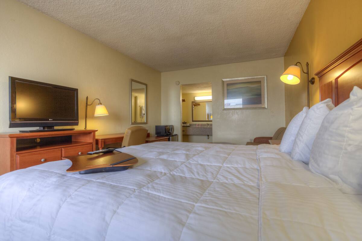 Premium bedding, desk, iron/ironing board, rollaway beds
