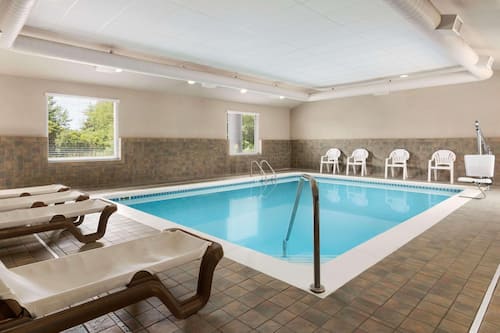 Piscine intérieure
