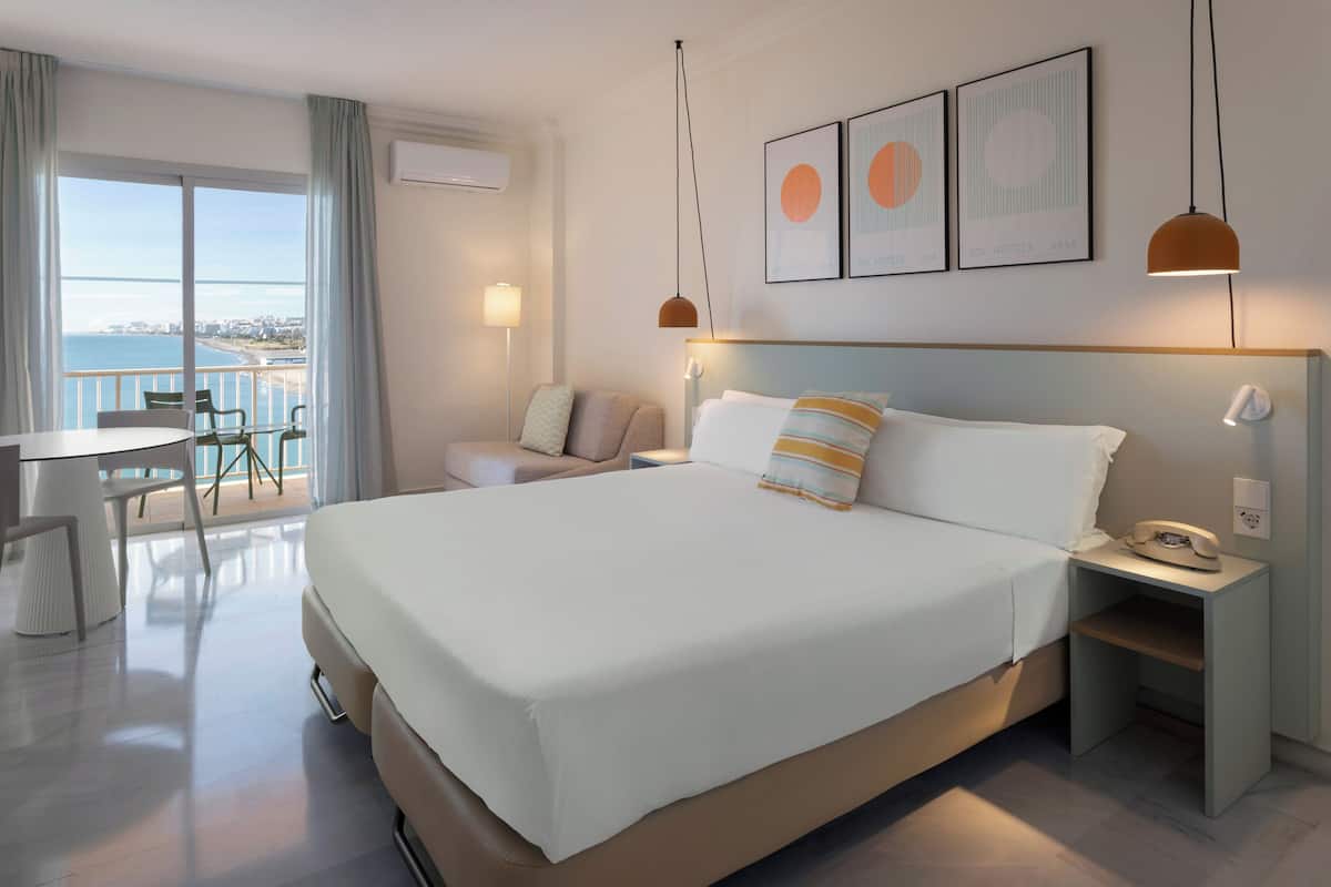 Minibar, in-room safe, desk, blackout curtains