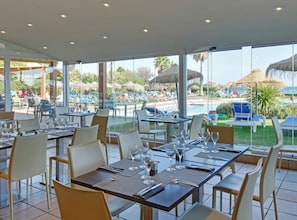 مطعم