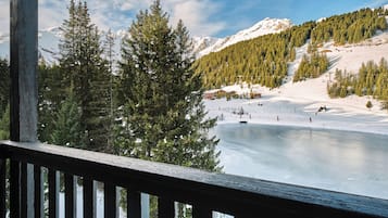 Dobbeltrom – superior, utsikt mot innsjø | Fjellutsikt