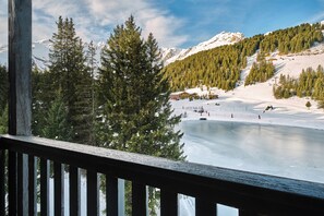 Superior Double Room, Lake View | Mountain view - Lake Hôtel Courchevel 1850 (Courchevel)