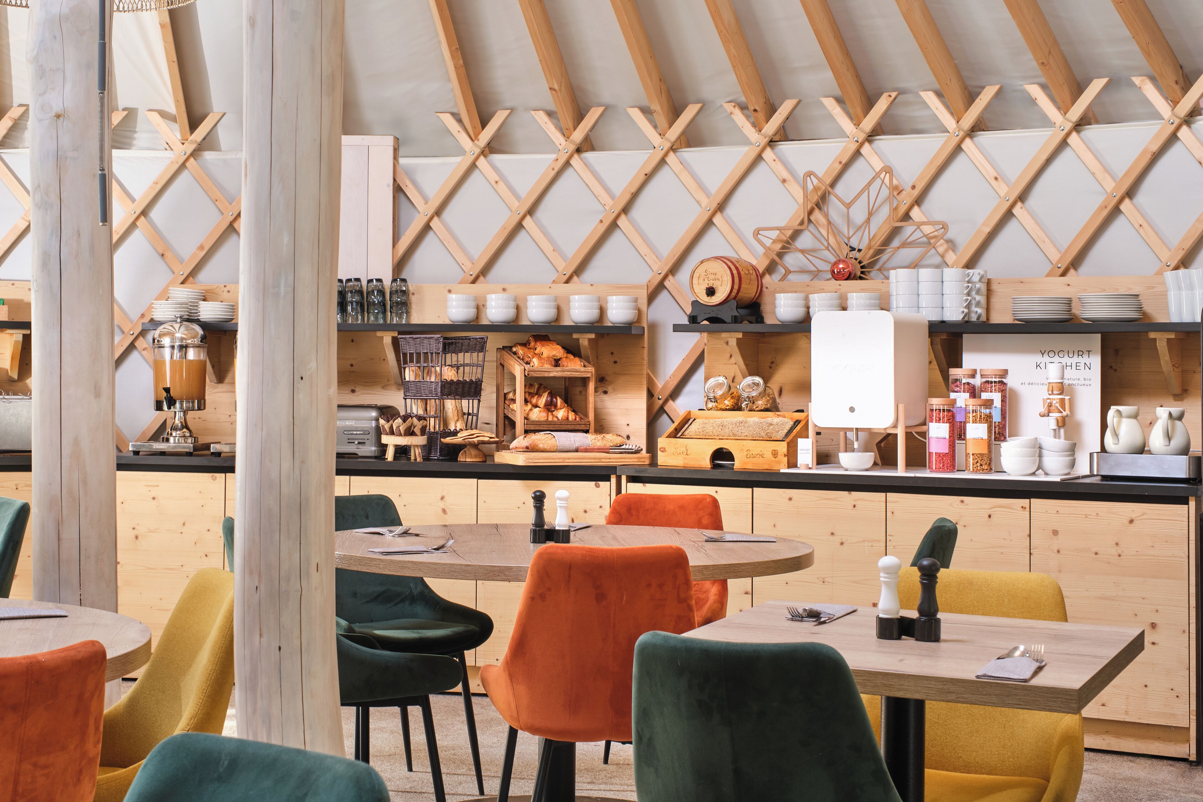 Daily buffet breakfast (EUR 35 per person)