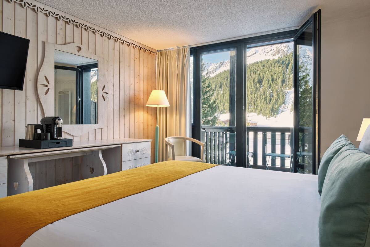 1 bedroom, premium bedding, pillow-top beds, in-room safe