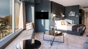 Minibar, in-room safe, iron/ironing board, rollaway beds - Crowne Plaza Christchurch (Christchurch)
