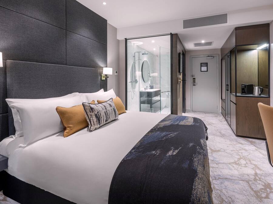 Minibar, in-room safe, iron/ironing board, rollaway beds