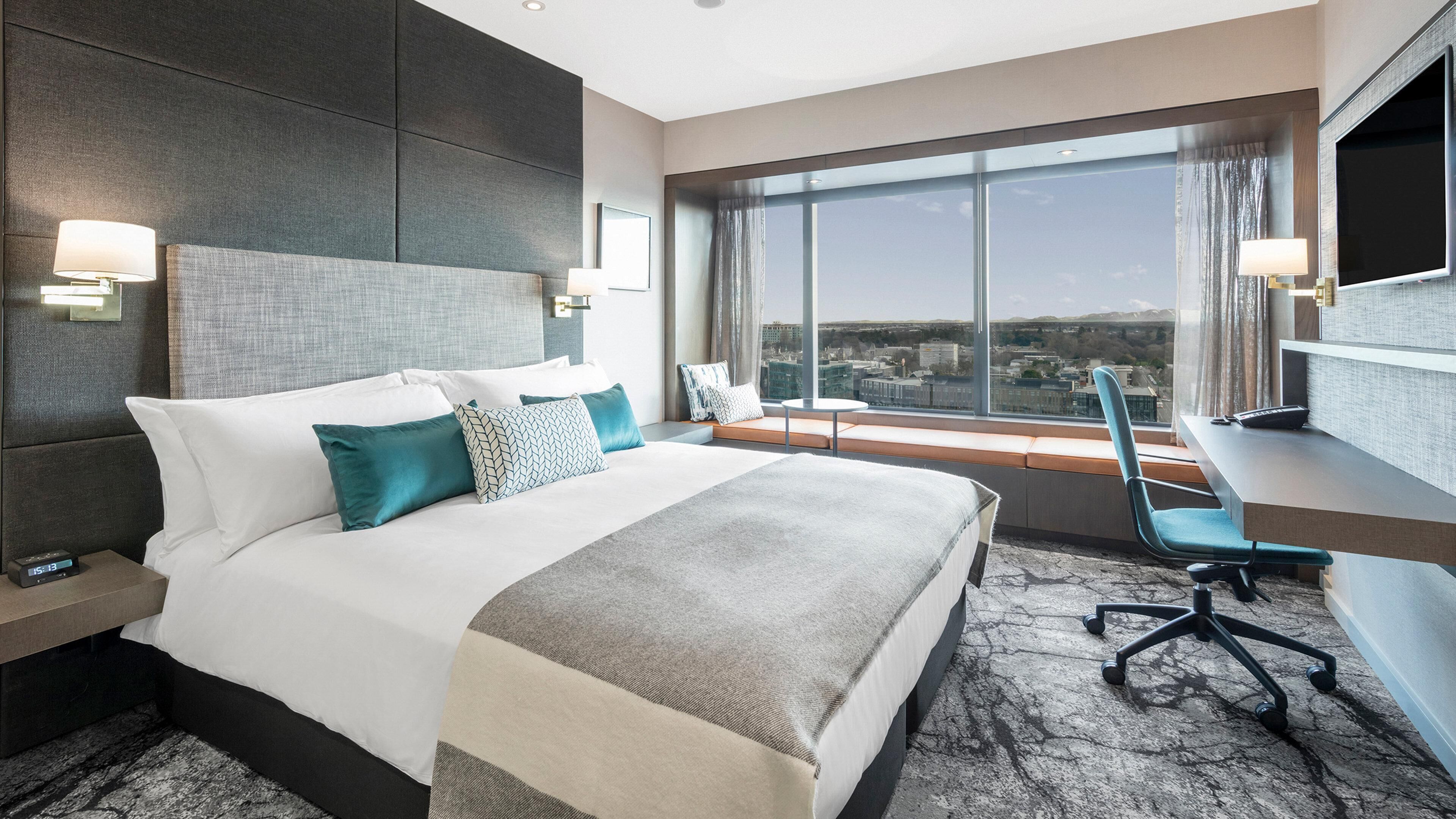 Minibar, két bảo mật tại phòng, bàn ủi/dụng cụ ủi quần áo 