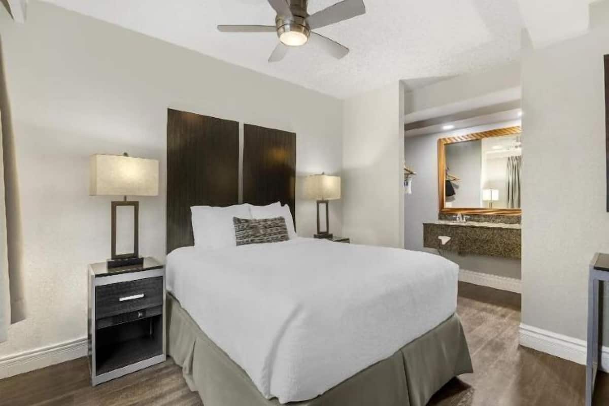 In-room safe, desk, laptop workspace, iron/ironing board