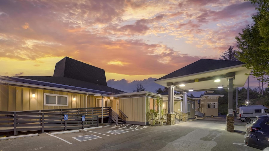 Best Western Pier Point Inn