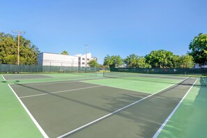 Tennis court - Orbit One Vacation Villas (Kissimmee)