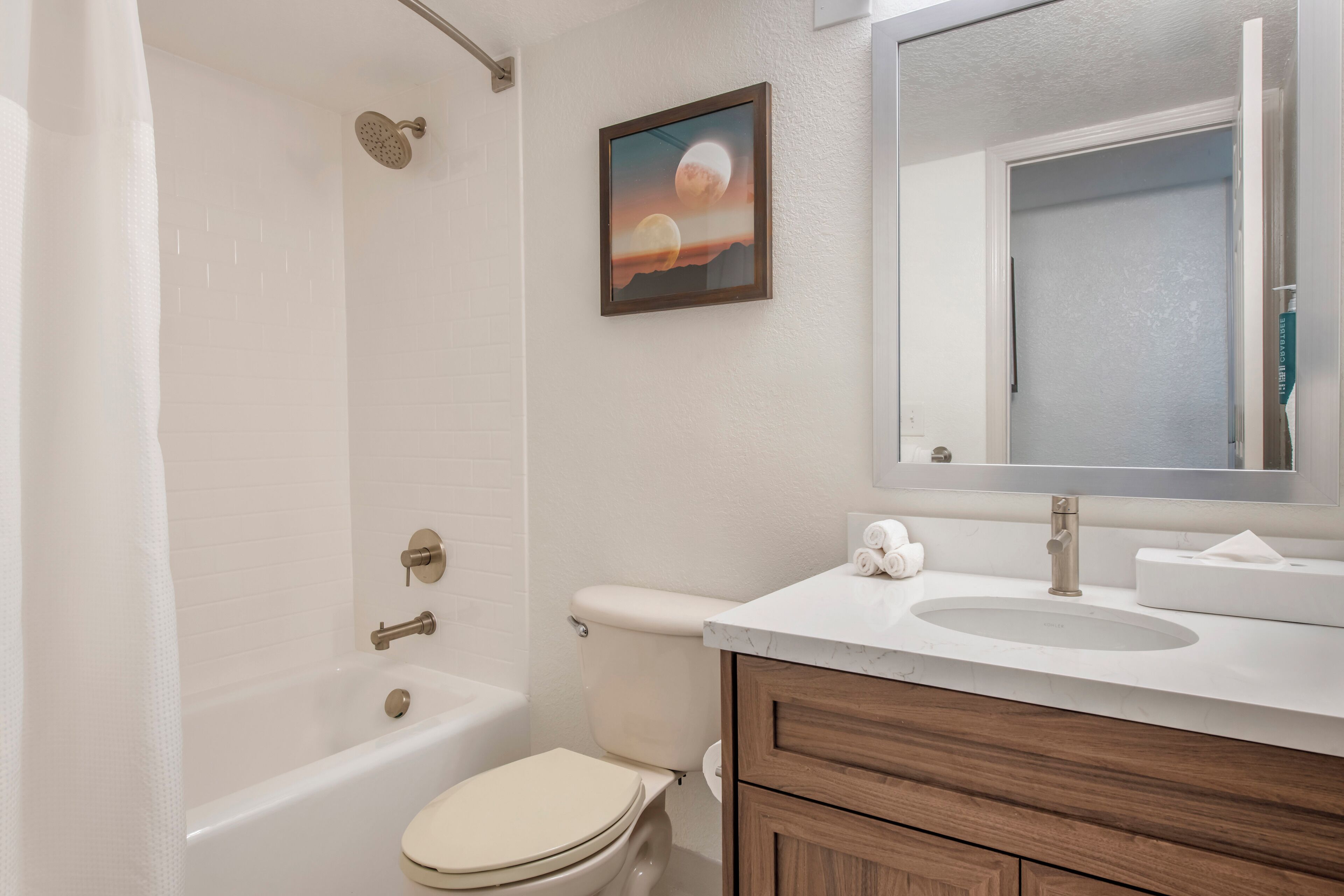 combined shower/bathtub, deep-soaking bathtub, eco-friendly toiletries