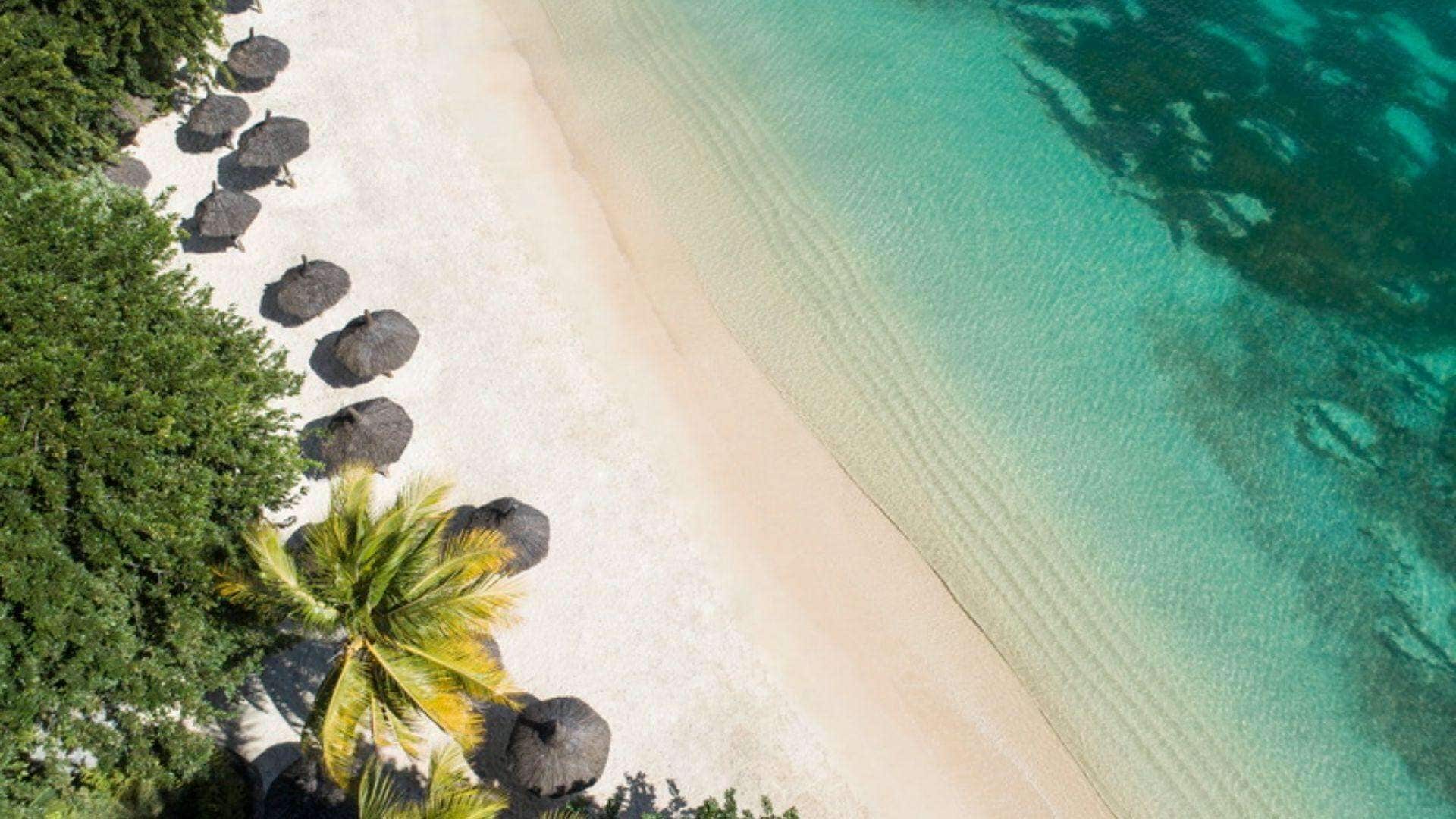 En la playa, arena blanca, snorkel, ski acuático
