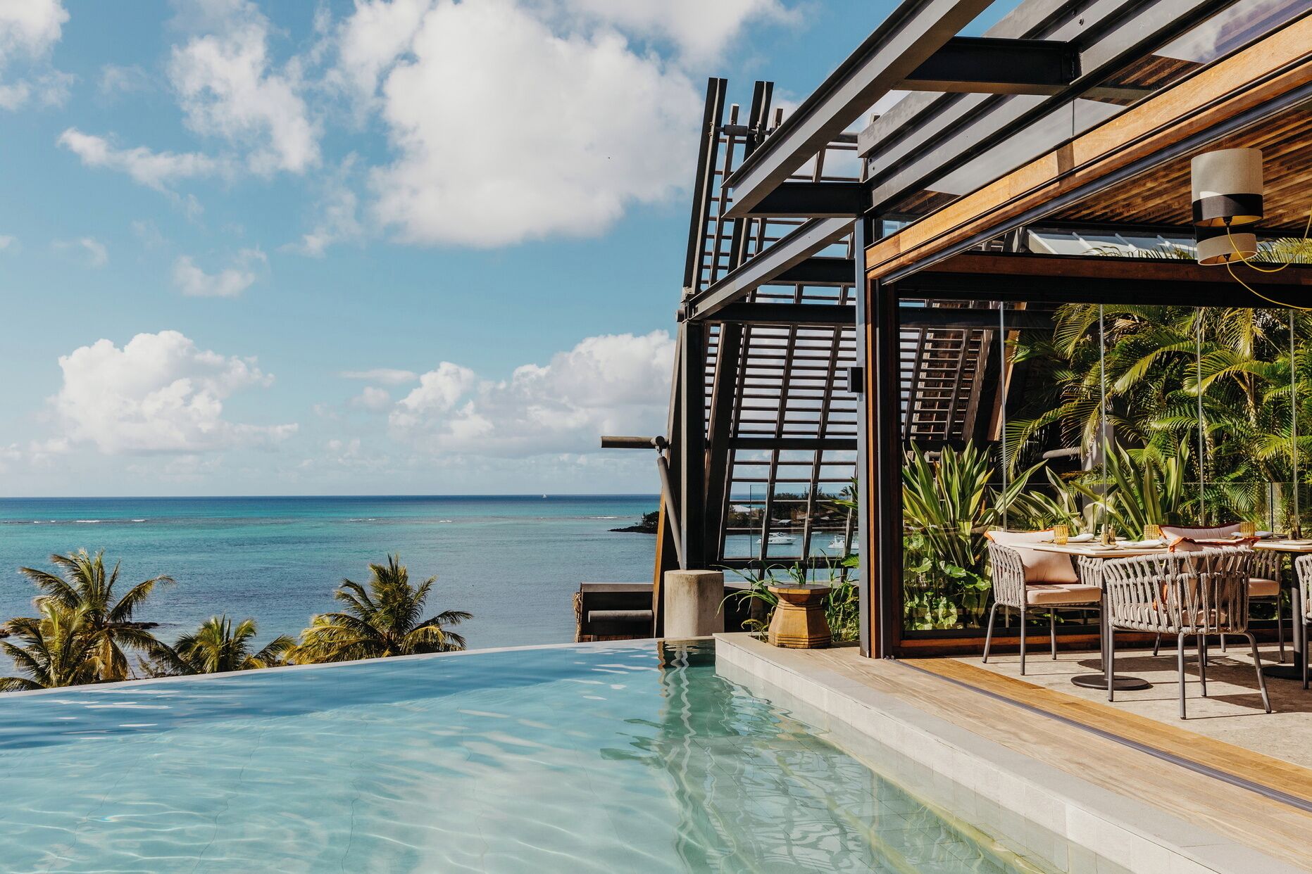 4 restaurants, breakfast, lunch, dinner served; Mediterranean cuisine