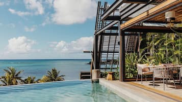 4 restaurants, breakfast, lunch, dinner served; Mediterranean cuisine