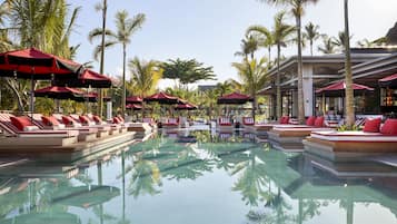 4 AuĂenpools, Cabañas (kostenlos), Sonnenschirme