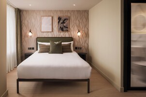 房內夾萬、熨斗/熨衫板、免費 Wi-Fi、床單