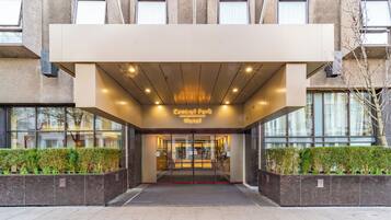 Fachada de la propiedad