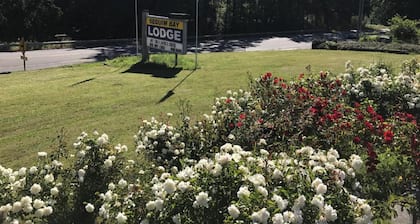 Sequim Bay Lodge