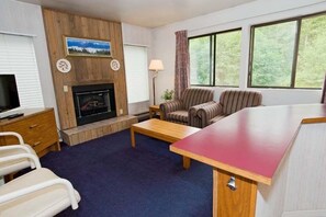 32-inch TV with cable channels - Sequim Bay Lodge (Sequim)