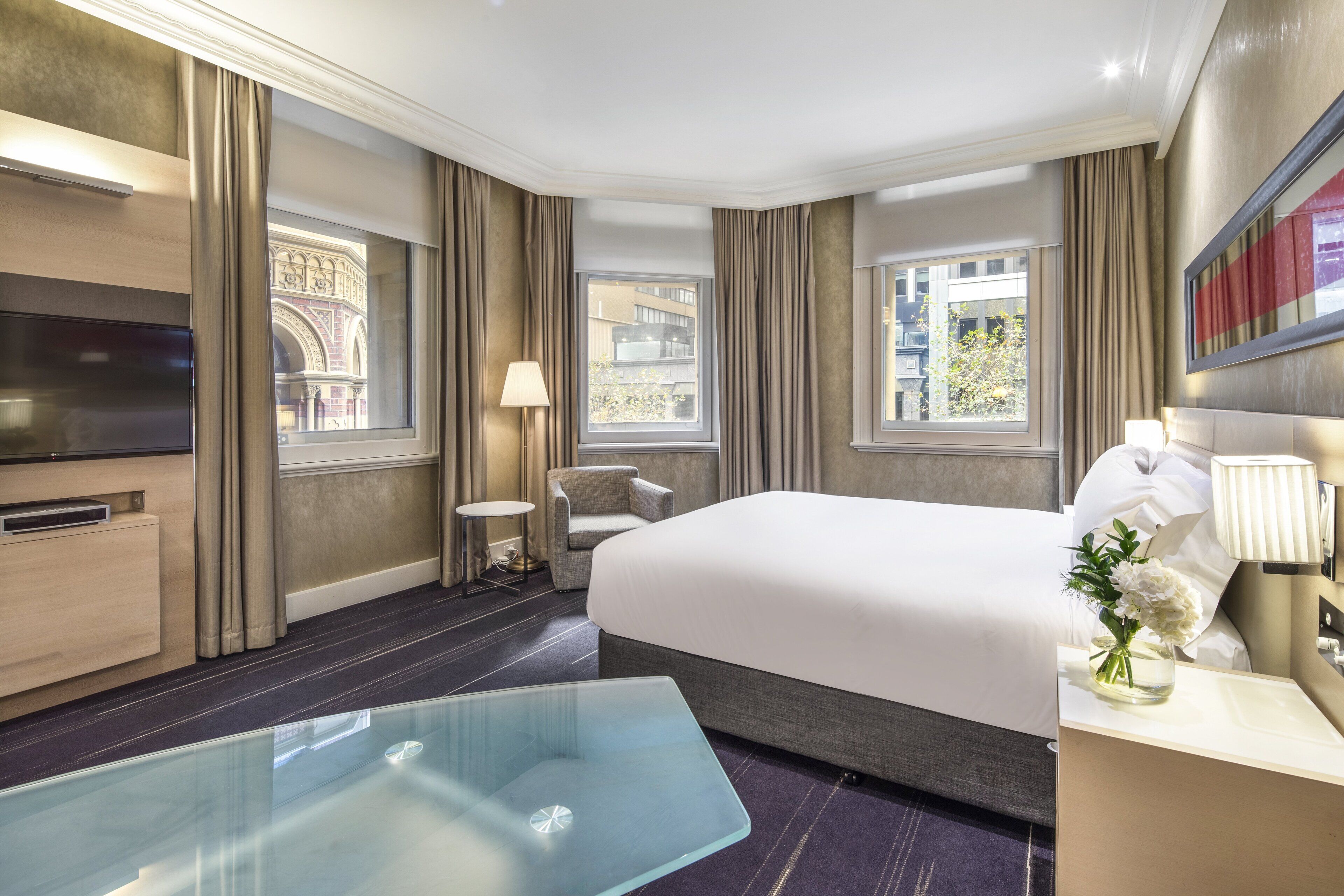 Premium bedding, down duvets, minibar, in-room safe