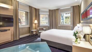 Premium bedding, down duvets, minibar, in-room safe