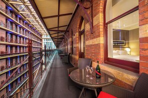 Premium Room | Terrace/patio - InterContinental Melbourne The Rialto by IHG (Melbourne)