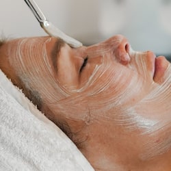 Couples treatment rooms, body treatments, hydrotherapy, aromatherapy