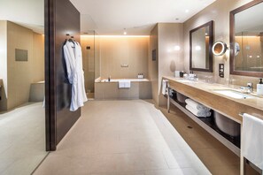 Junior Suite, 1 King Bed, Club Lounge Access | Bathroom | Shower, rainfall showerhead, designer toiletries, hair dryer - InterContinental Melbourne The Rialto by IHG (Melbourne)